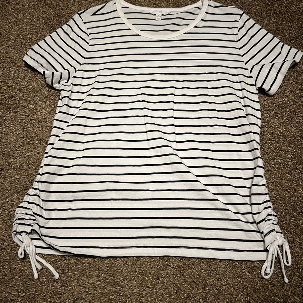 NWOT (2) Women's Shirts